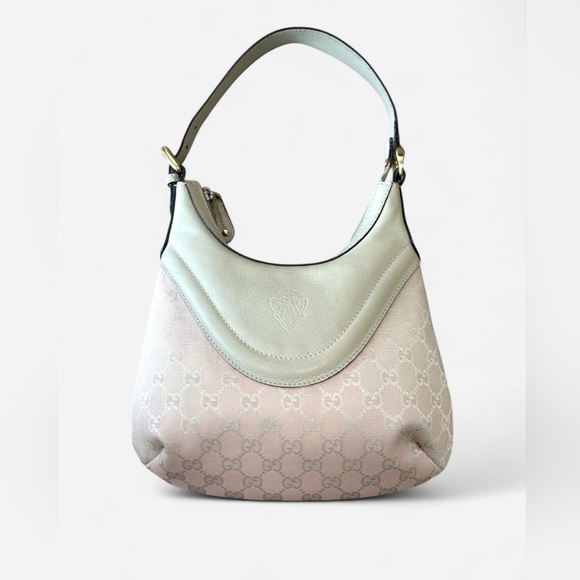 Gucci Handbags - Gucci Hysteria Crest